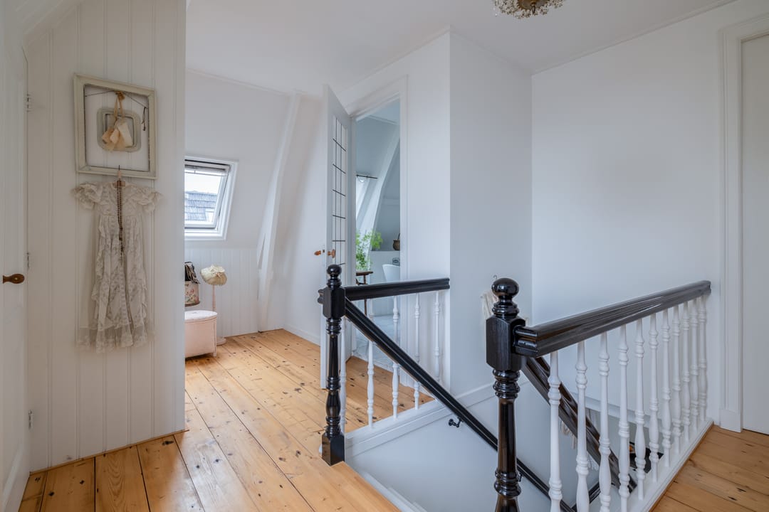 Photo 28 of Straatweg 2