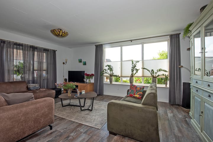 Foto 5 van van Diepenbroekstraat 18