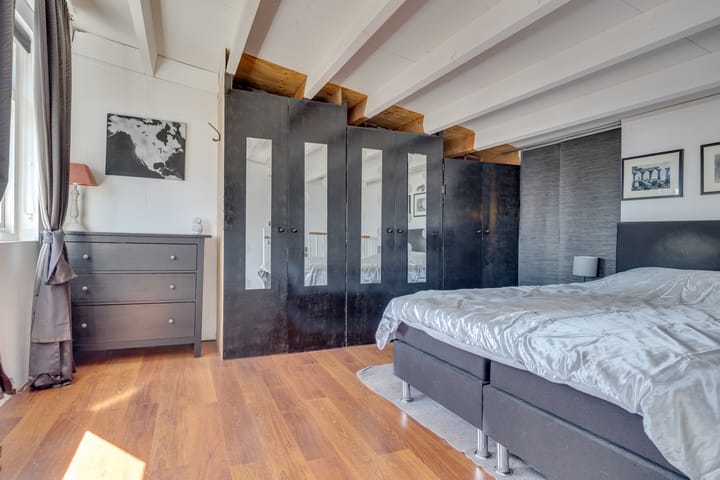 Foto 33 van Leeghwaterstraat 6