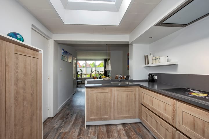 Foto 11 van van Diepenbroekstraat 18