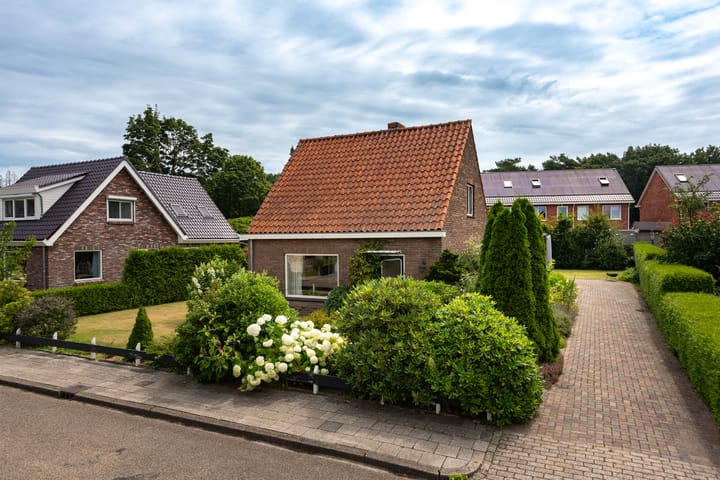 Photo 2 of Prunusstraat 13