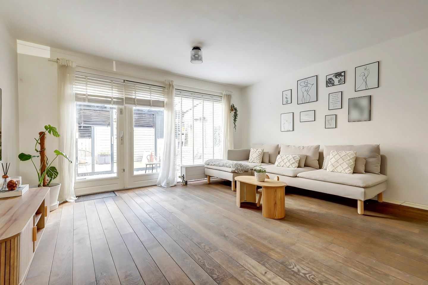 Foto 5 van Charles Dickensstraat 55