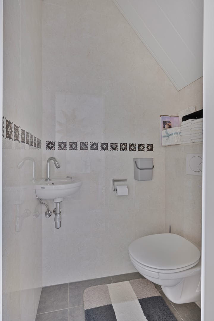 Photo 8 of Meertensweg 10