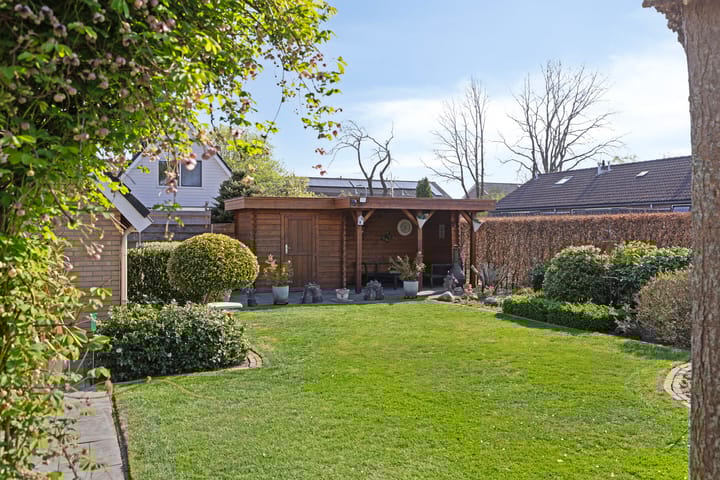 Photo 3 of Meertensweg 10