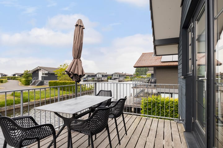 Photo 6 of Jongebuorren 33