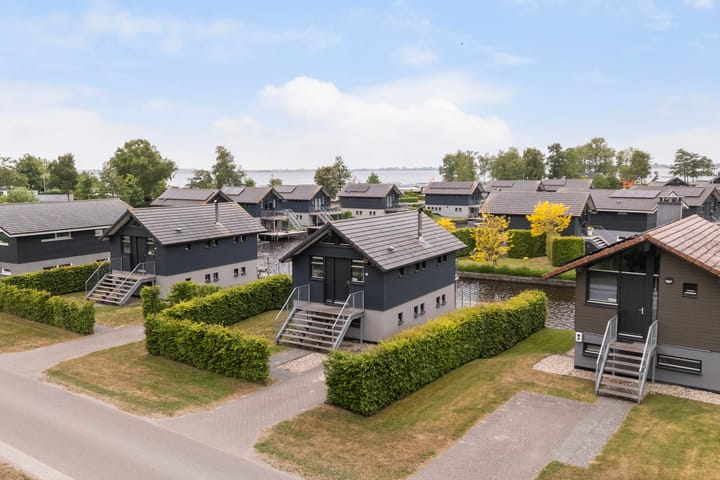 Photo 10 of Jongebuorren 33