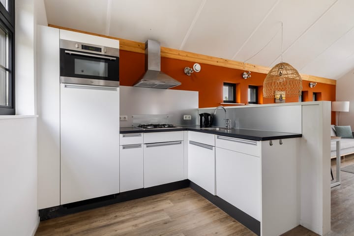 Photo 14 of Jongebuorren 33