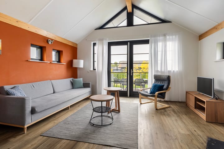 Photo 19 of Jongebuorren 33