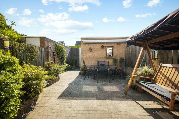 Foto 33 van Topaasring 41