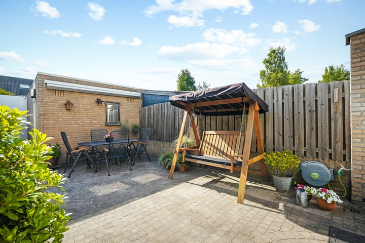 Foto 34 van Topaasring 41