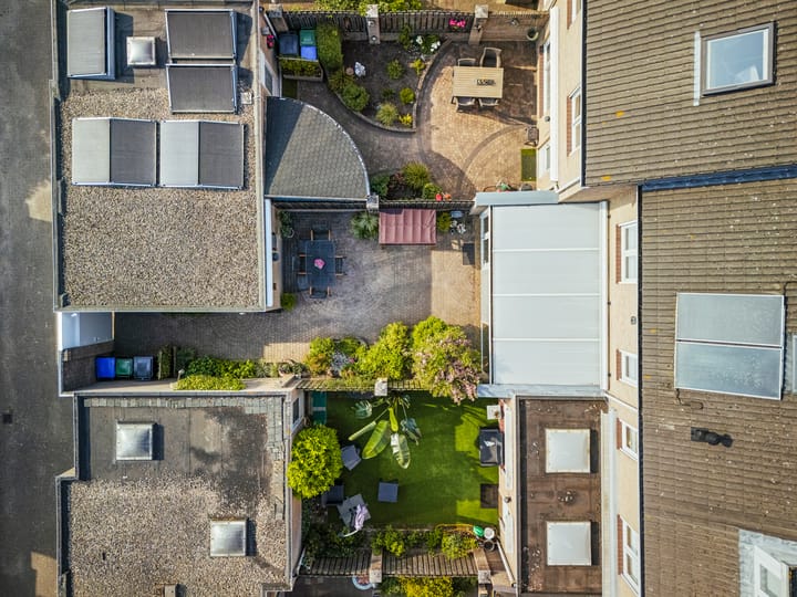 Foto 38 van Topaasring 41