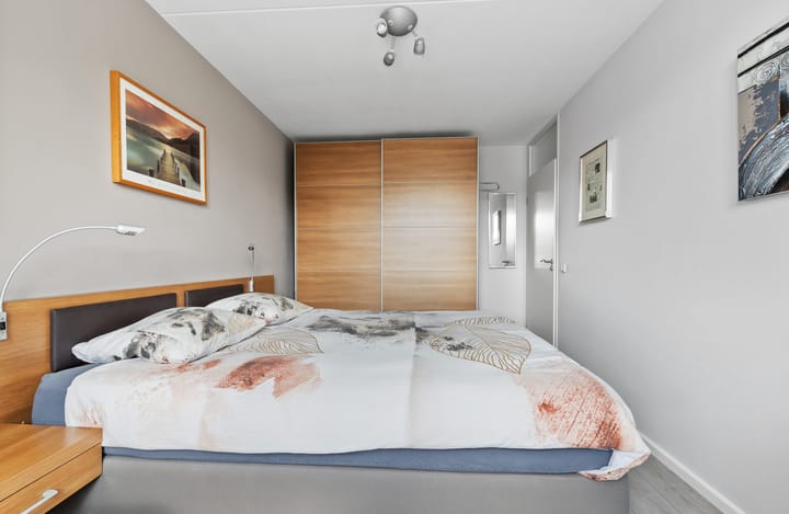 Foto 52 van Topaasring 41