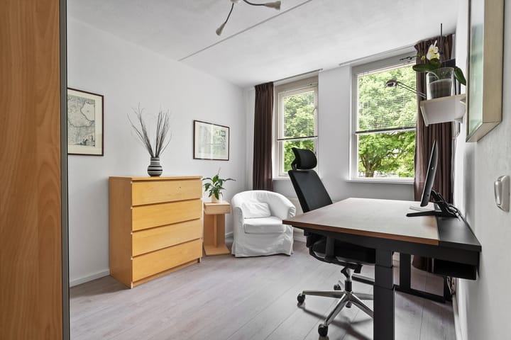 Foto 53 van Topaasring 41