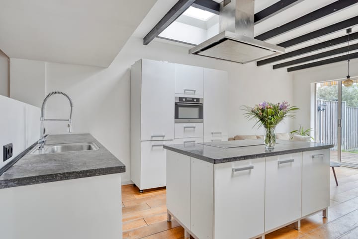 Foto 11 van Schepen Hillenstraat 10