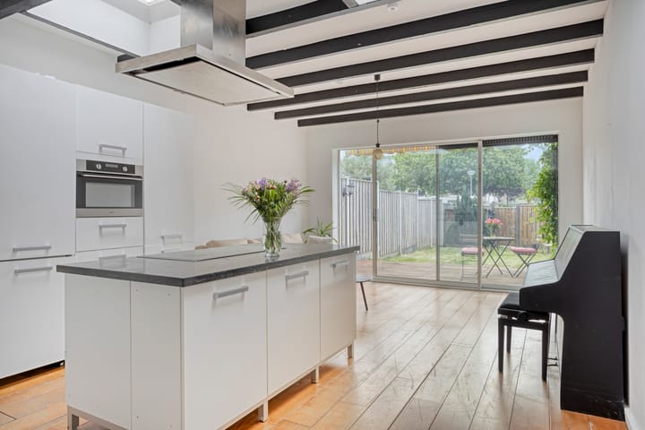 Foto 2 van Schepen Hillenstraat 10