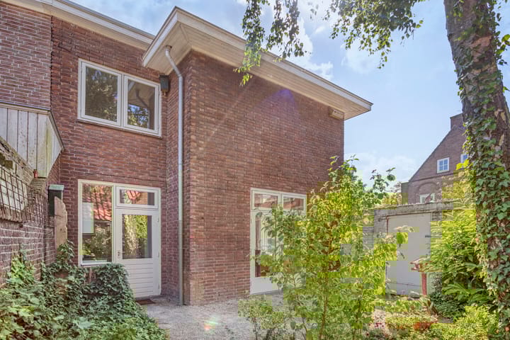 Foto 9 van Anthonius van Alphenstraat 11-B