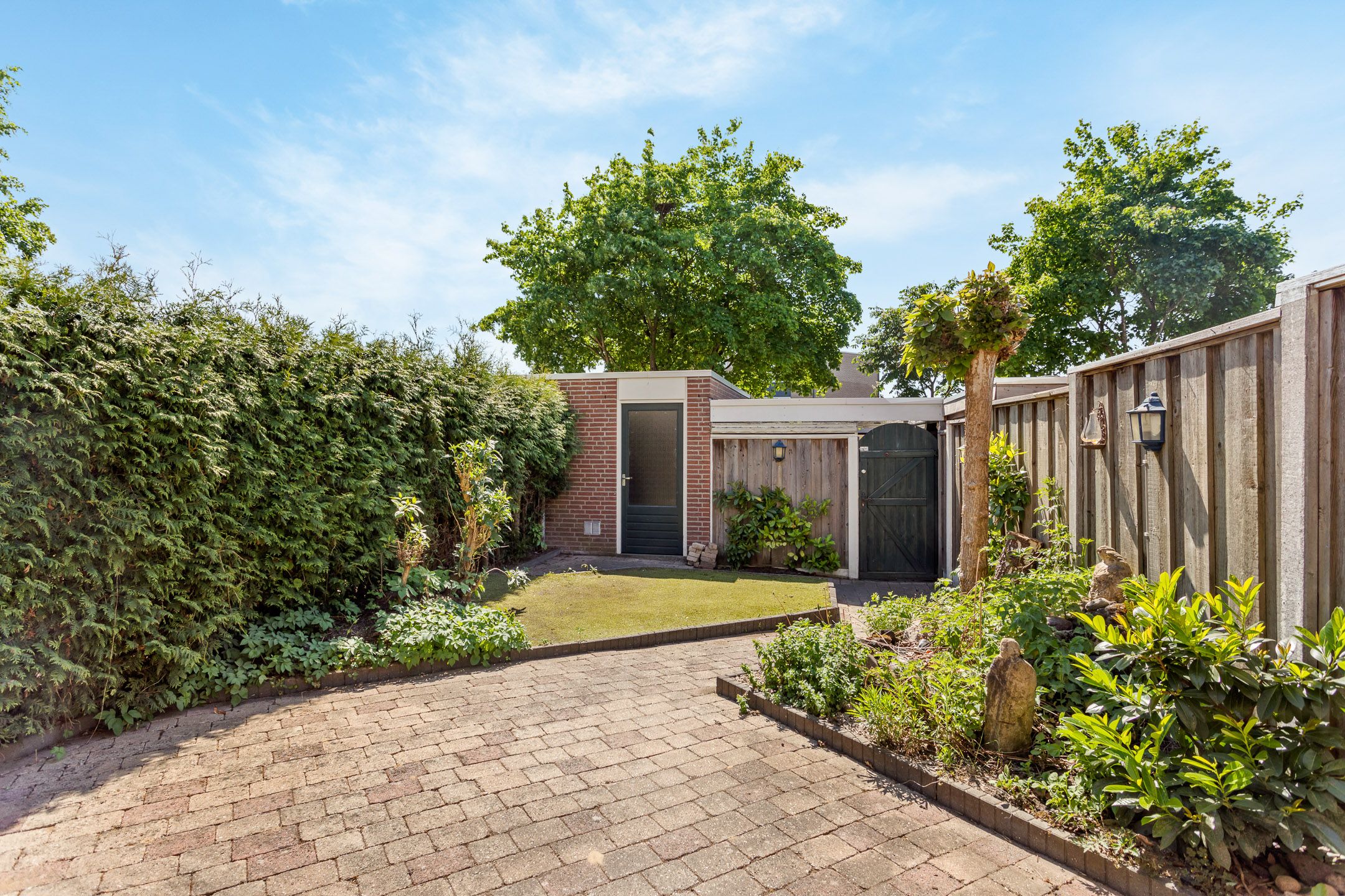 Foto 18 van B.A.A. Engelbertinklaan 3