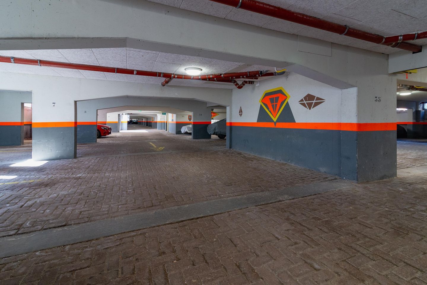 Foto 10 van Sirtemastraat 175