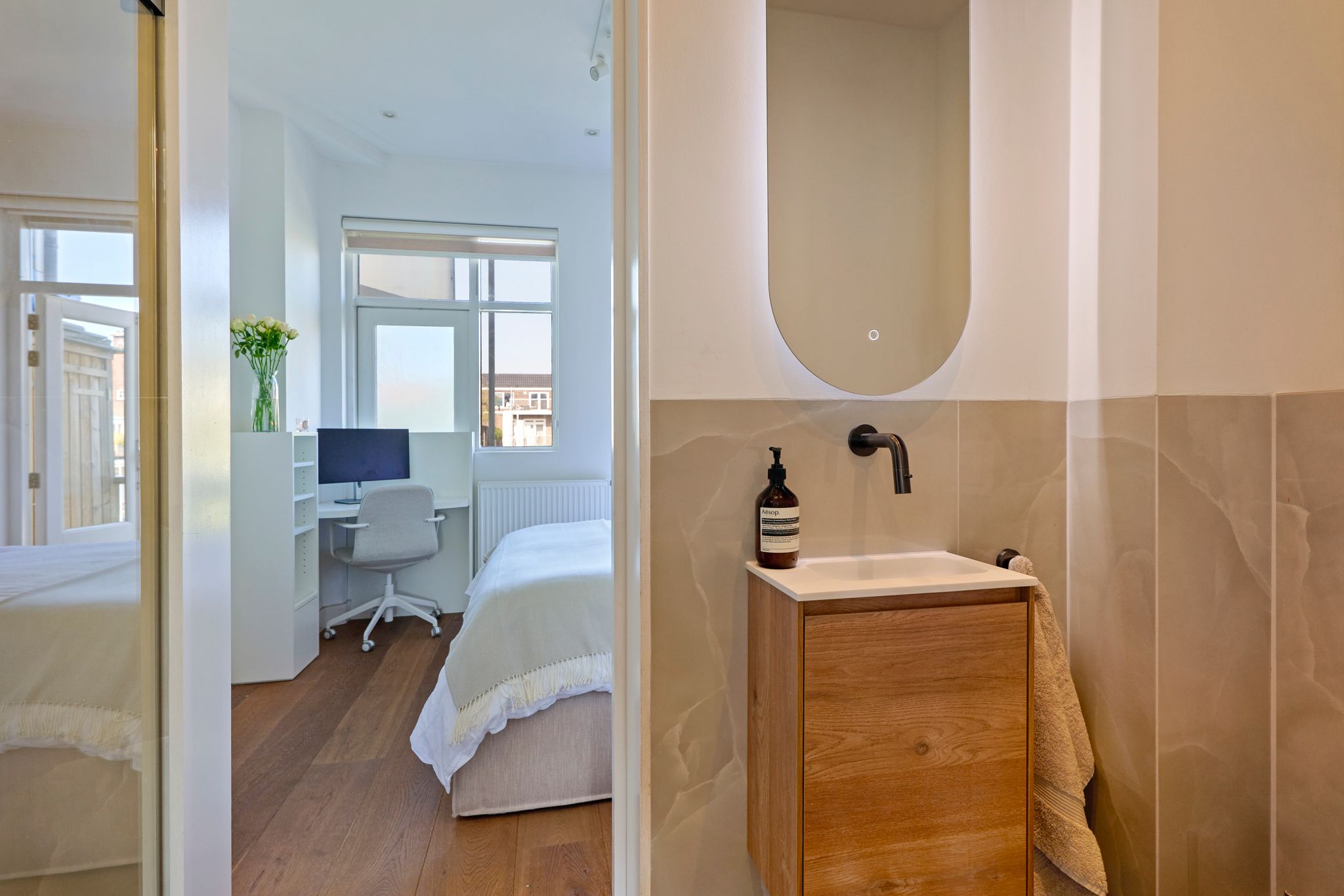 Photo 9 of Van Tuyll van Serooskerkenplein 44-3