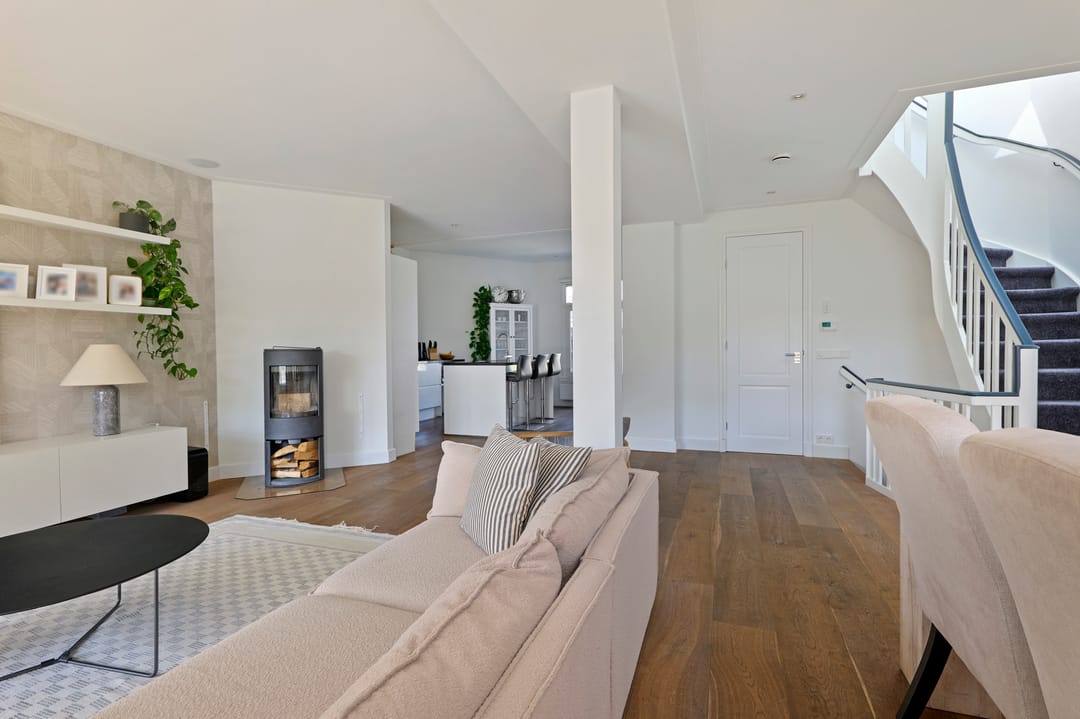 Photo 17 of Van Tuyll van Serooskerkenplein 44-3