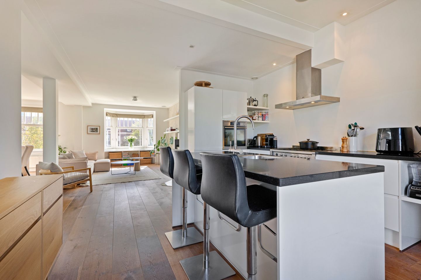 Photo 20 of Van Tuyll van Serooskerkenplein 44-3