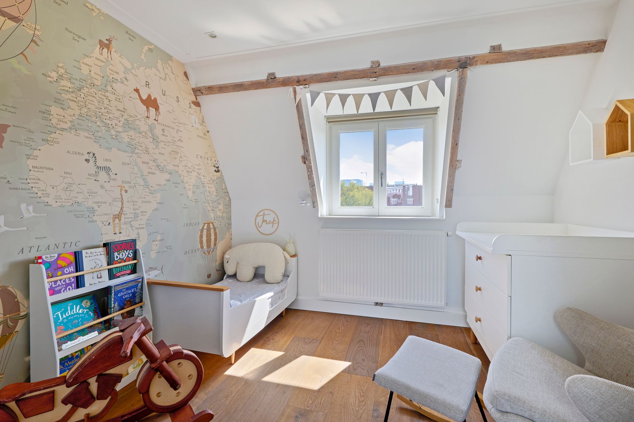 Photo 30 of Van Tuyll van Serooskerkenplein 44-3