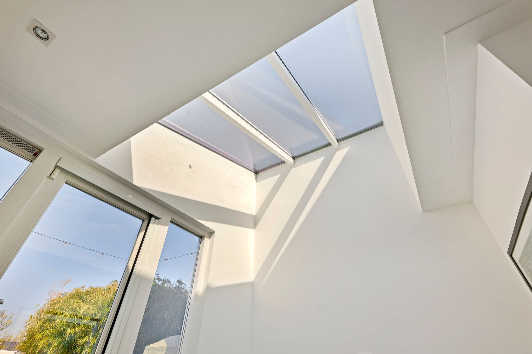 Photo 39 of Van Tuyll van Serooskerkenplein 44-3