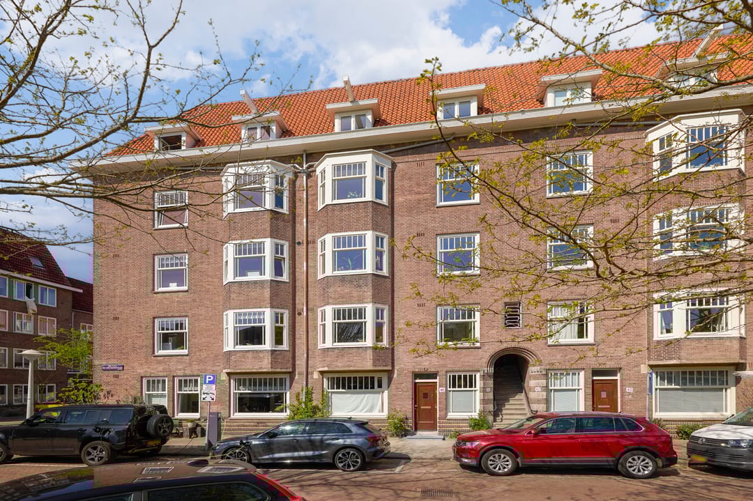 Photo 41 of Van Tuyll van Serooskerkenplein 44-3