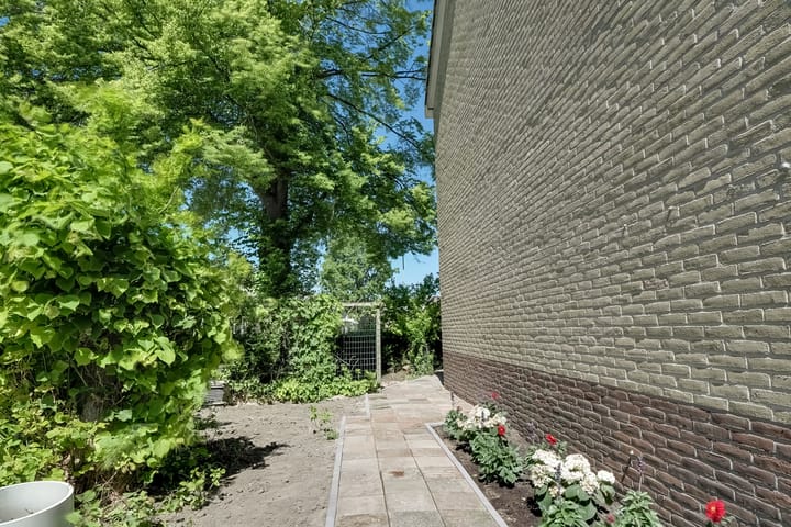 Foto 46 van Elzenbaan 14