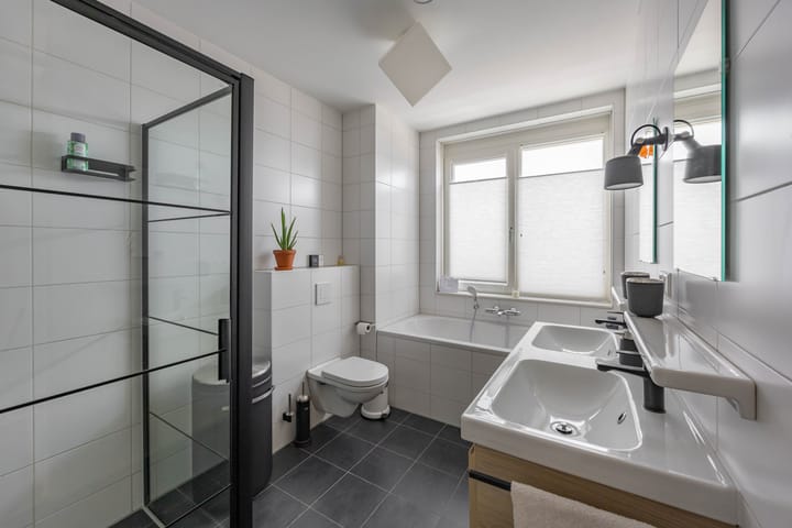 Foto 31 van Pioenstraat 193