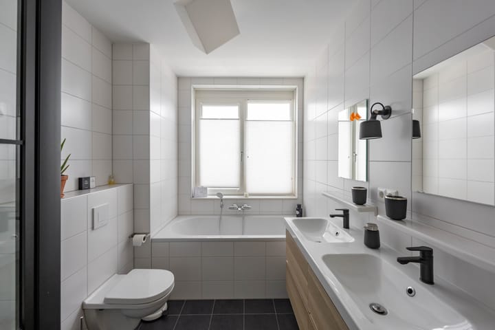 Foto 33 van Pioenstraat 193