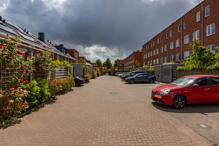 Foto 48 van Pioenstraat 193