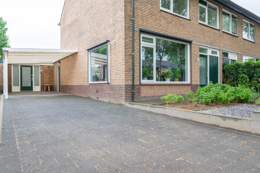 Photo 2 of Sportparkstraat 8