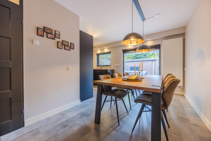 Foto 13 van Rode Schouw 10