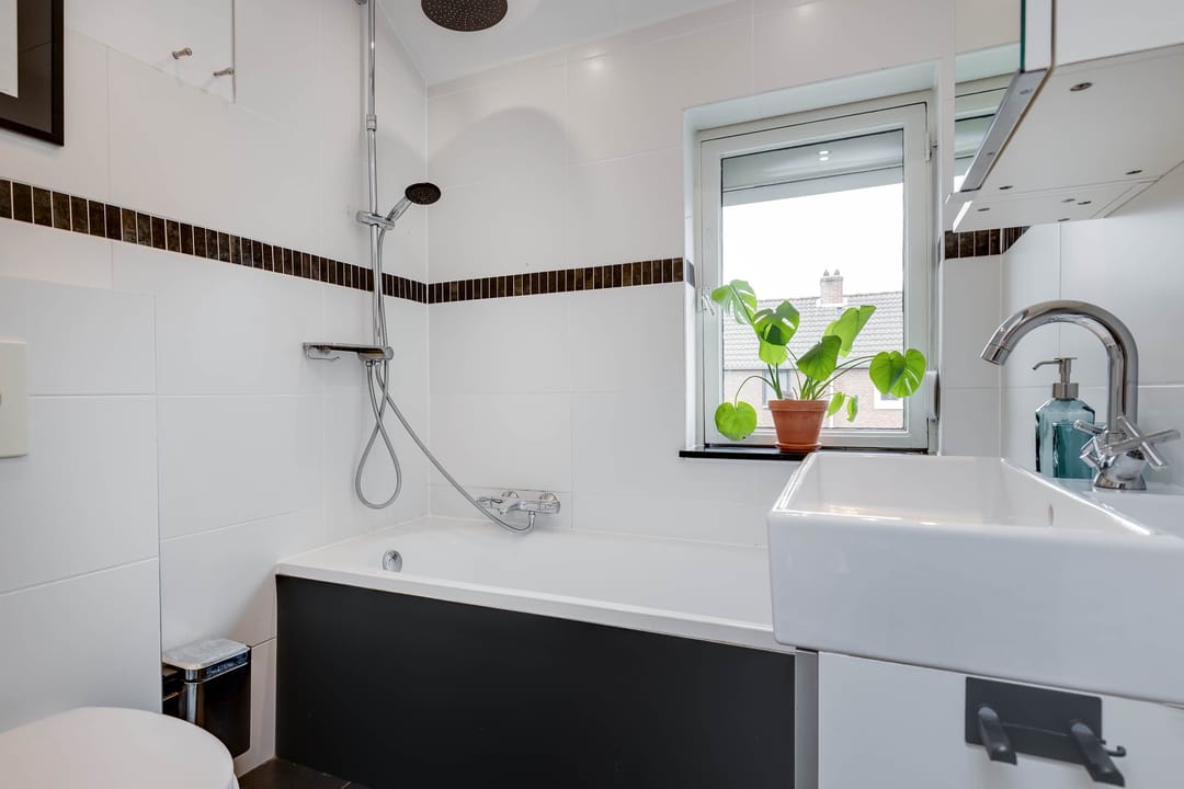 Foto 17 van Henri Jonasstraat 7