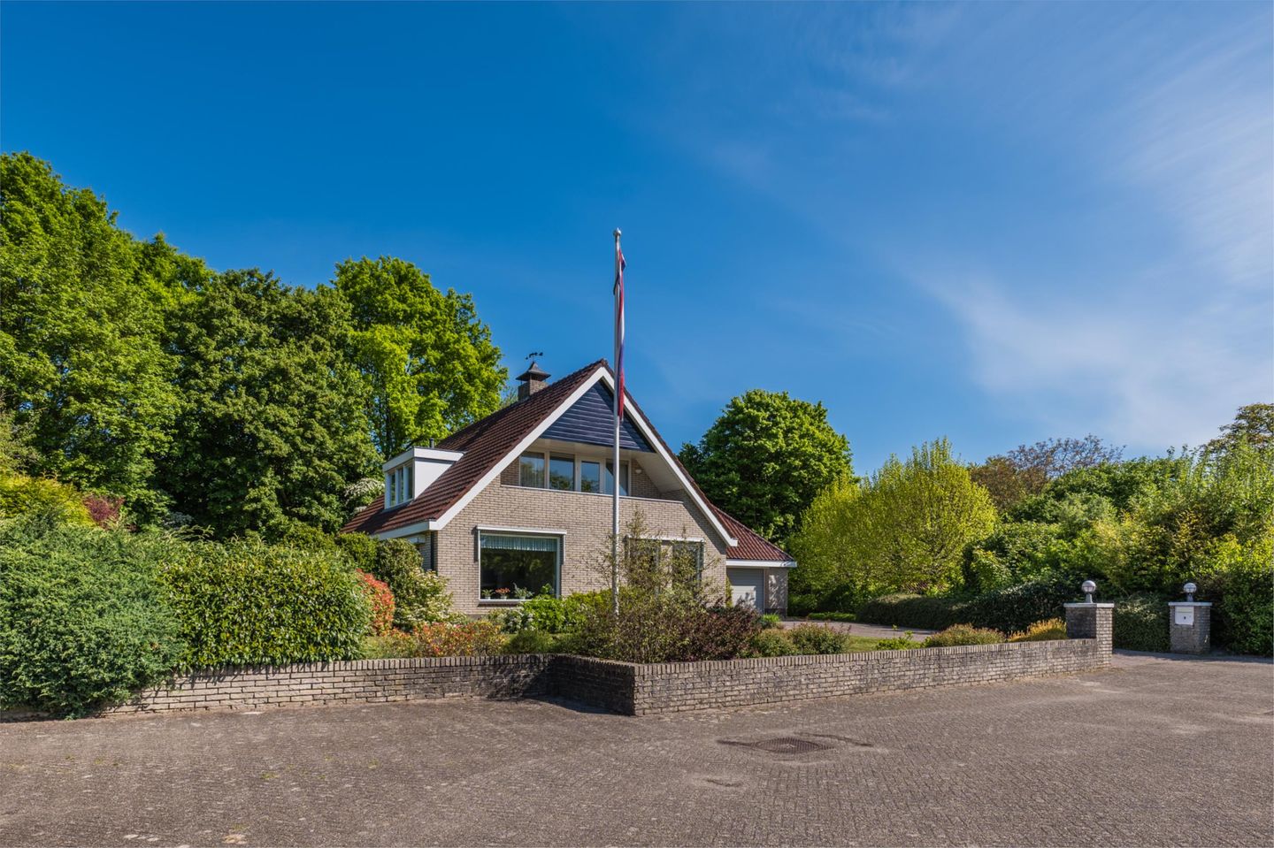 Photo 4 of Stelmaker 9