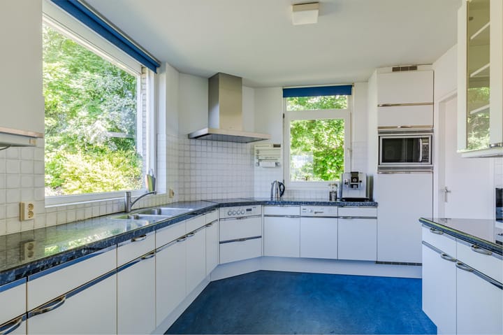 Photo 15 of Stelmaker 9