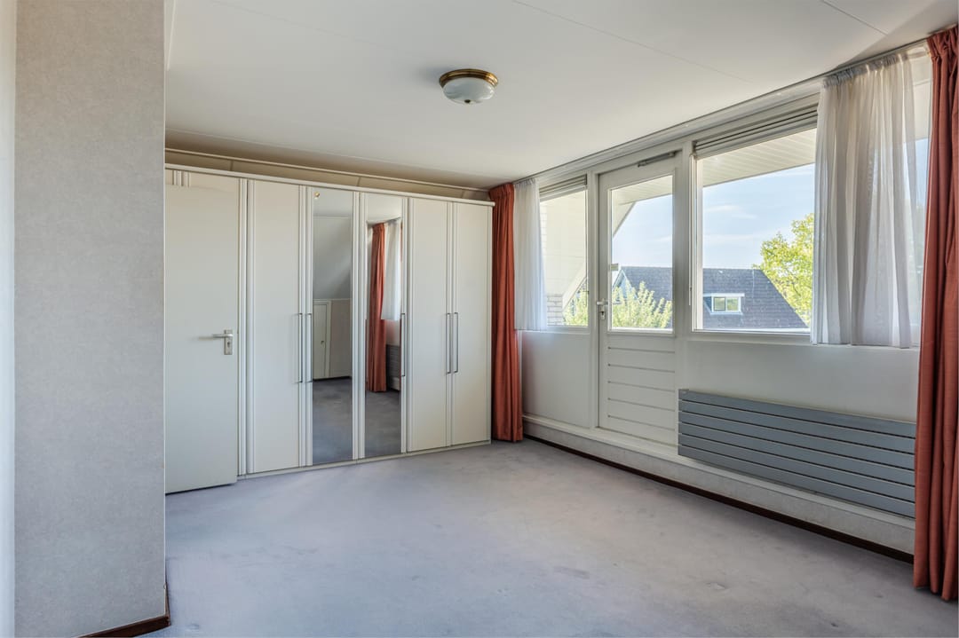 Photo 26 of Stelmaker 9