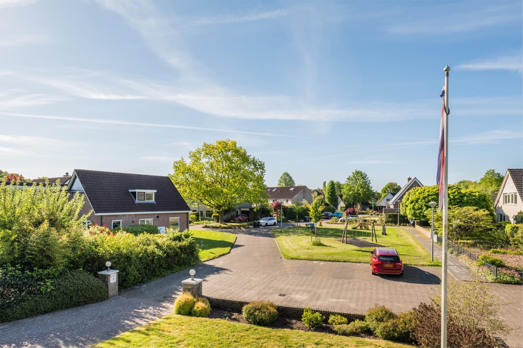 Photo 38 of Stelmaker 9