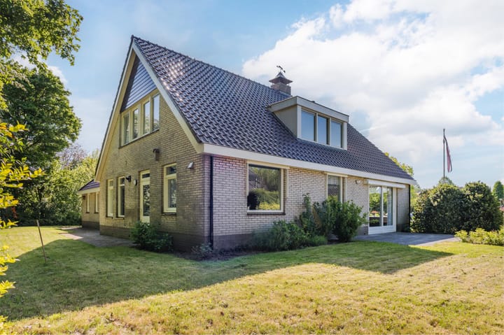 Photo 43 of Stelmaker 9