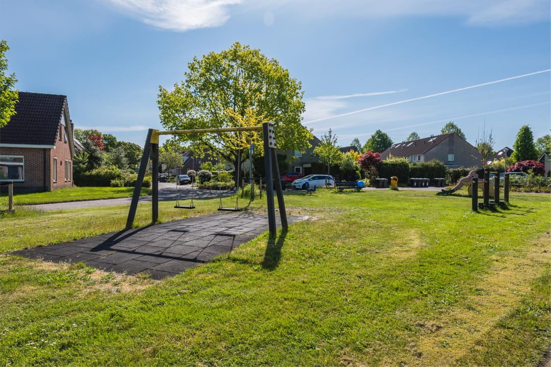 Photo 46 of Stelmaker 9