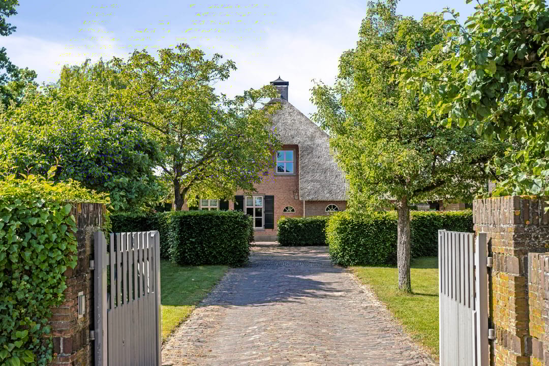 Foto 1 van Middenweg 2