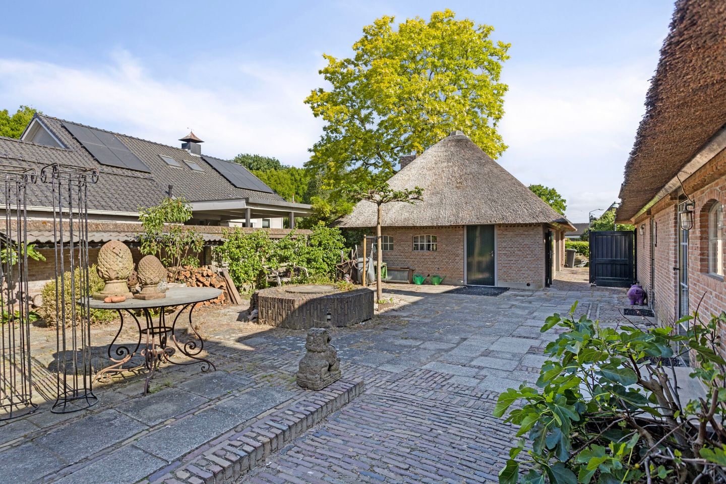 Foto 50 van Middenweg 2