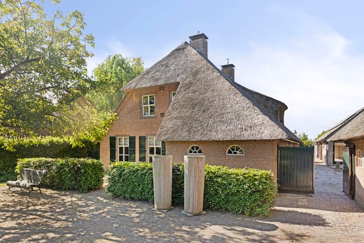 Foto 56 van Middenweg 2