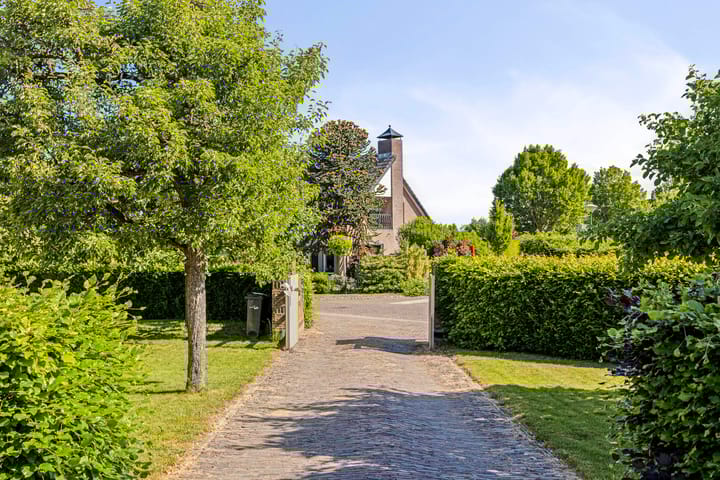 Foto 58 van Middenweg 2