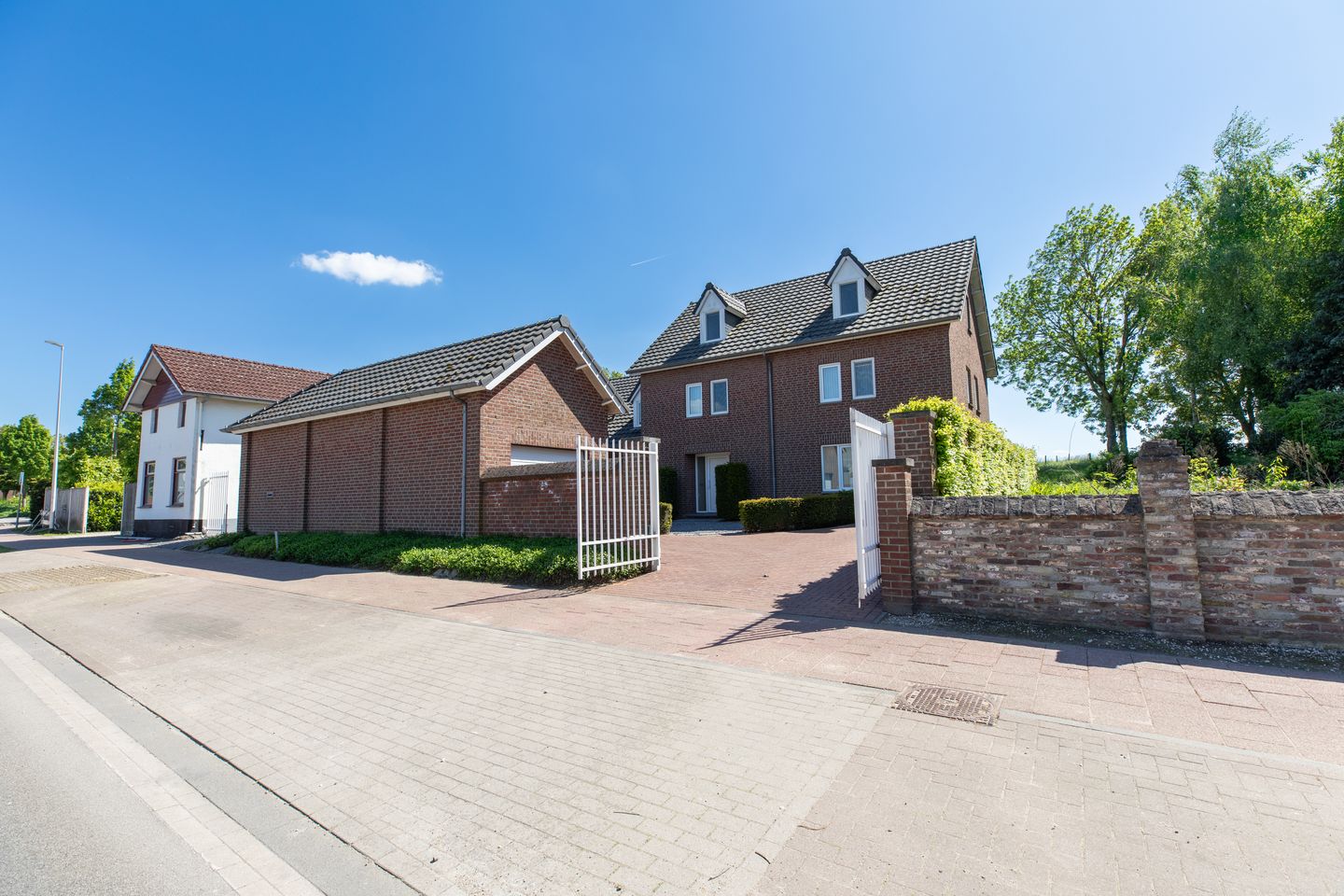 Foto 1 van Rijksweg 84