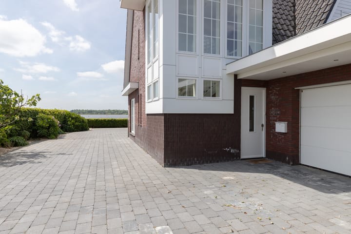 Photo 8 of Watersnip 37