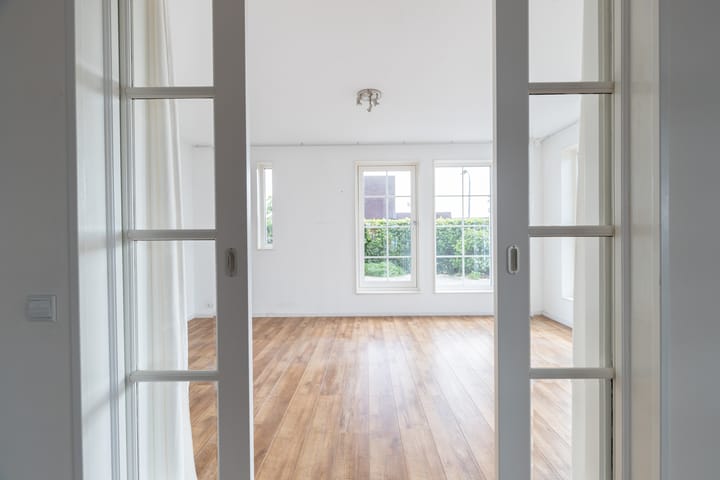 Photo 17 of Watersnip 37