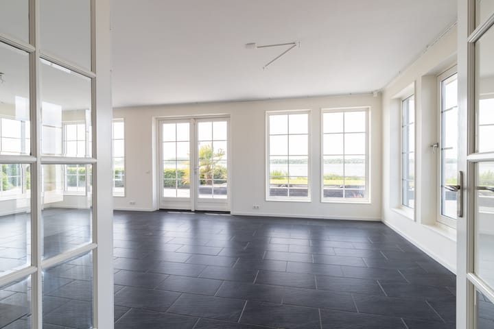 Photo 20 of Watersnip 37