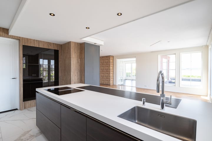 Photo 30 of Watersnip 37